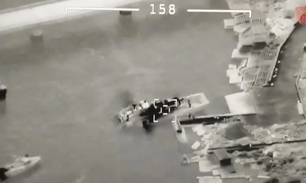 Ουκρανία: Drones κατέστρεψαν μεγάλο αποβατικό πλοίο και ρωσικό υποβρύχιο στη Σεβαστούπολη